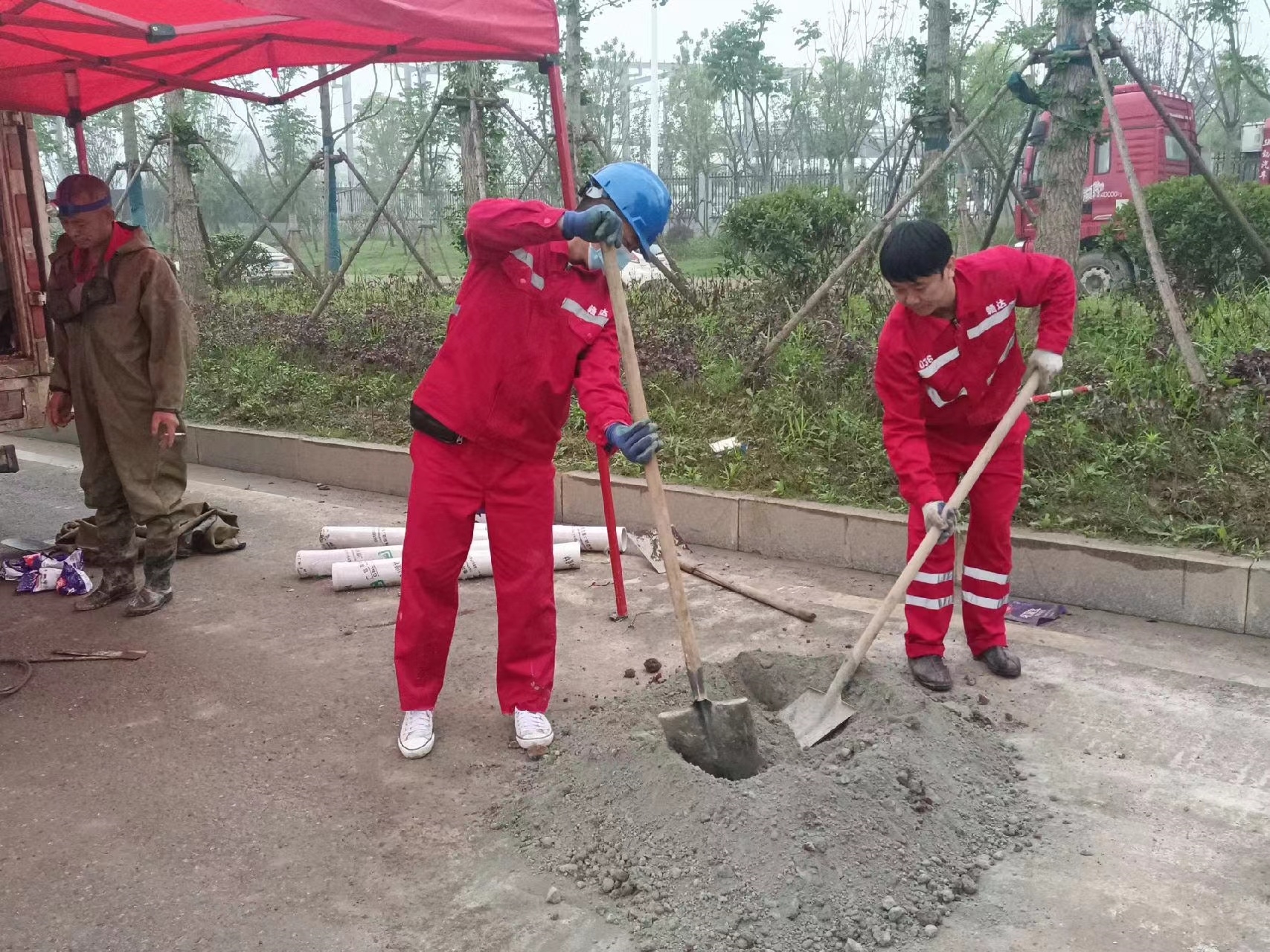 铜官管道疏通哪家好】及时进行市政管道清淤